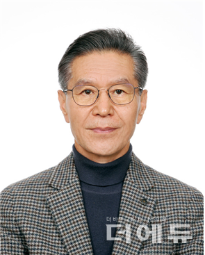 김두연 DX교육데이터협회 회장/ 공학박사.