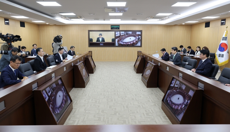 이주호 교육부 장관이 16일 정부세종청사에서 열린 제8차 사회관계장관회의 겸 제8차 늘봄학교 범부처 지원본부 회의에서 발언하고 있다.(사진=교육부)