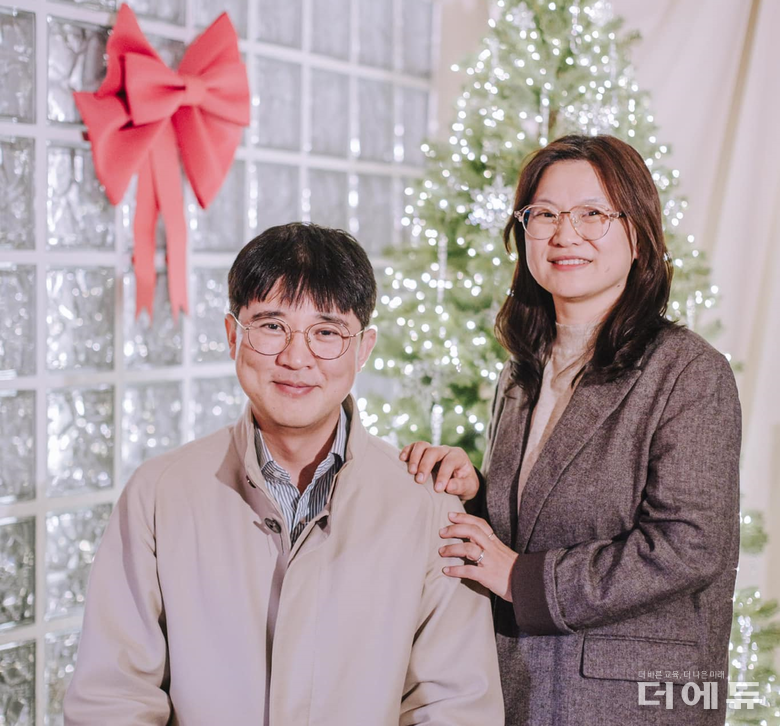 실천교육교사모임 제5대 회장 및 부회장으로 당선된 (왼쪽부터) 천경호·송석희 후보.(사진=실천교사)