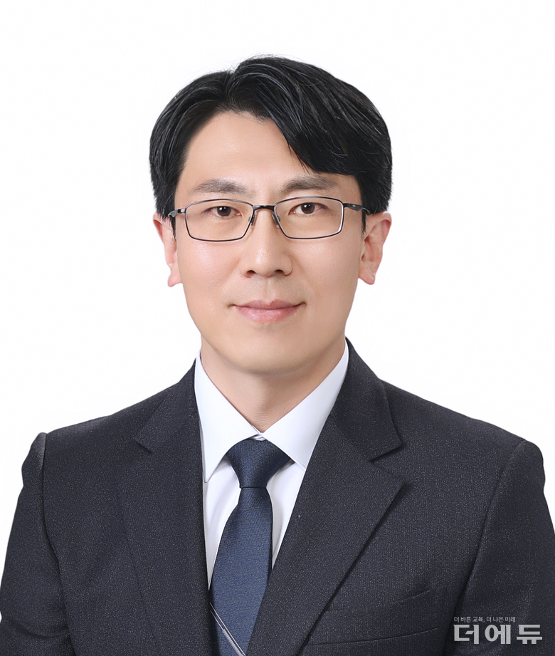 손덕제 국가교육위원/ 울산 농소중 교감/ 교총 전 부회장.