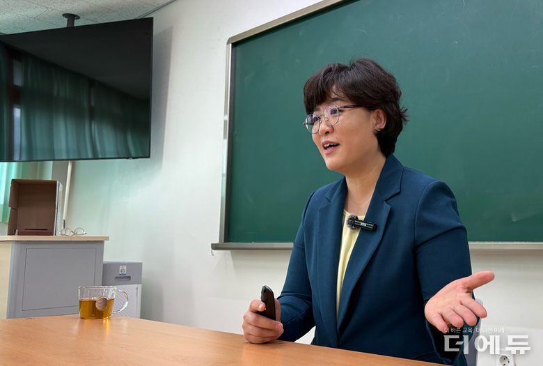 정미라 교육정책디자인연구소 부소장이 <더에듀>를 만나 고교학점제를 왜 개선해서 운용해야 하는지를 설명하고 있다.(사진=장덕우 기자)