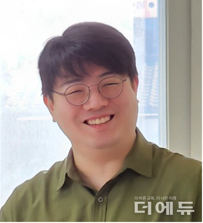 박장순 사서교사노조 위원장/ 경기 수원 광교중 사서교사.