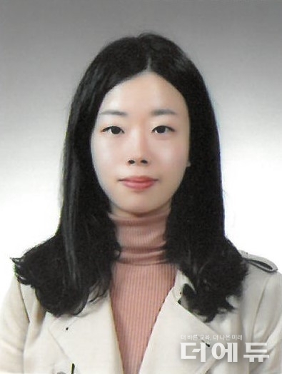 박수희 부산 화명중학교 사서교사.