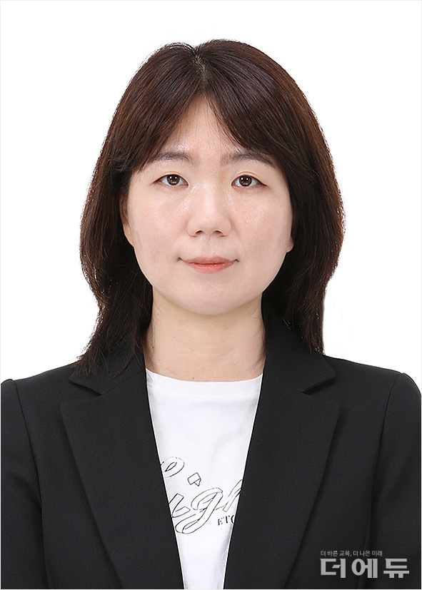 오선지 광주 상일여자고등학교 사서교사.