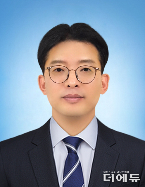 김현진 인천첨단초등학교 교사/ 한국사회과교육연구회 사무국장/ 초등 사회과 교육과정 심의위원/ 초등 역사교육 연구회 회장.