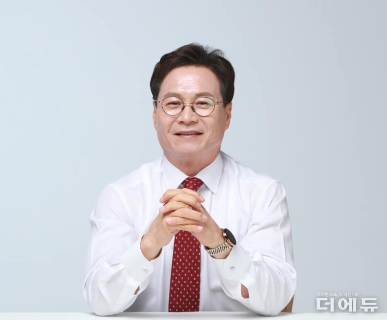 이대형 경인교대 교수/ 인천교총 회장.