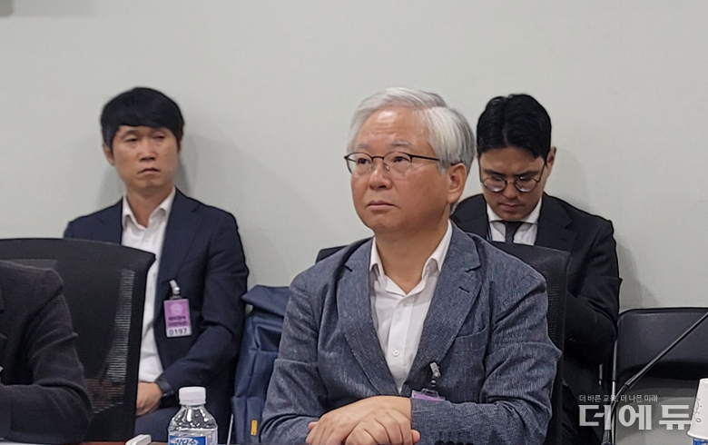 전제상 공주교대 교수가 30일 국회에서 열린 '교권 보호를 위한 정책 토론회'에 토론으로 참석하고 있다.(사진=지성배 기자)