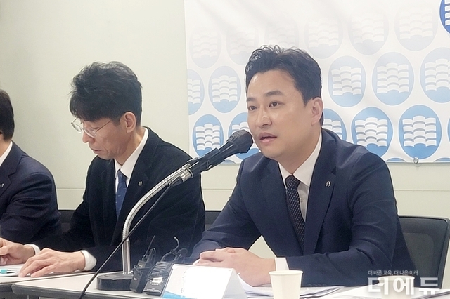 "악성민원 맞고소 의무화"...강주호 교총 회장, 1주년 기자회견서 제안