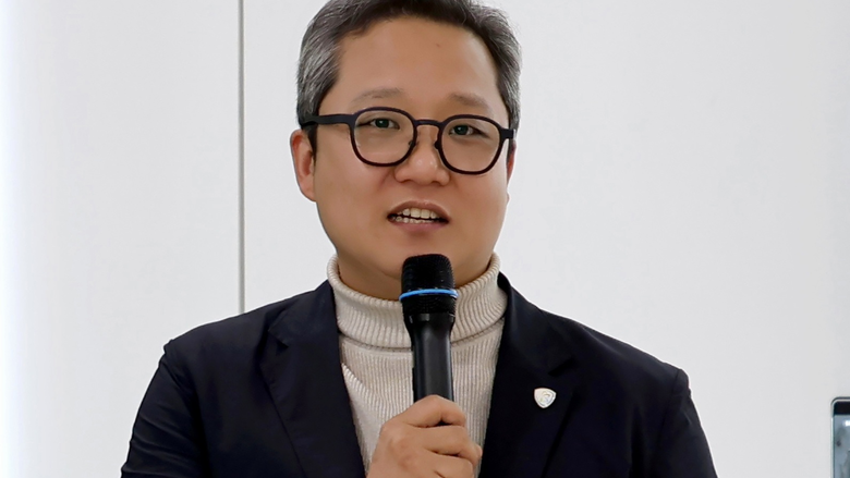 [생각 더하기-박상윤] 교육의 주체는 누구인가① 대화와 충돌을 가르는 '표현 방식'